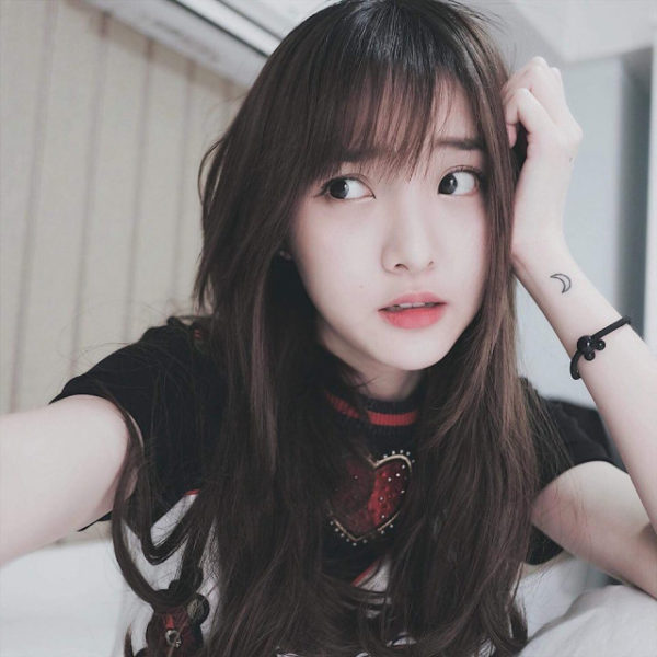 Danh sách 10 cô gái xinh đẹp hot nhất mạng xã hội Hàn Quốc 