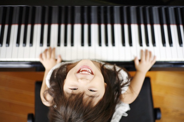 dạy trẻ piano